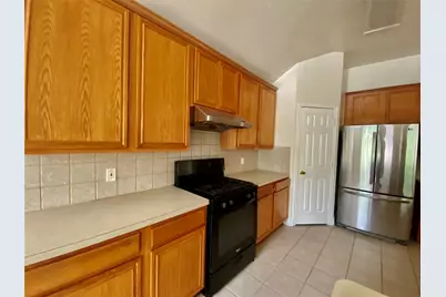 10323 Stanbrook Drive, Houston, TX 77089 - Photo 11