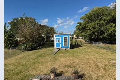 1116 6th Street, San Leon, TX 77539 - Photo 15