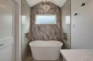 22205 Frio Dr, Galveston, TX 77554 - Photo 21