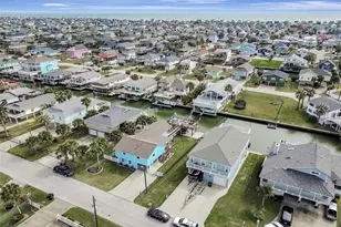 22205 Frio Dr, Galveston, TX 77554 - Photo 49