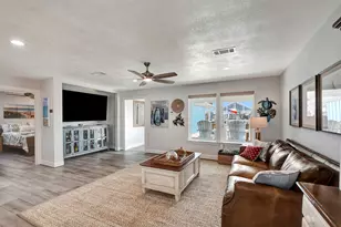 22205 Frio Dr, Galveston, TX 77554 - Photo 15