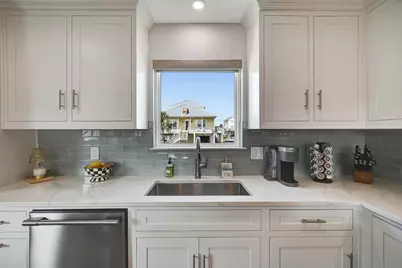 22205 Frio Drive, Galveston, TX 77554 - Photo 9