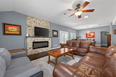 35 Sheep Meadow Place, The Woodlands, TX 77381 - Photo 7