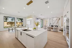 1014 Gardenia Dr, Houston, TX 77018 - Photo 9