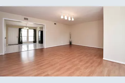 9409 Bassoon Drive, Houston, TX 77025 - Photo 3