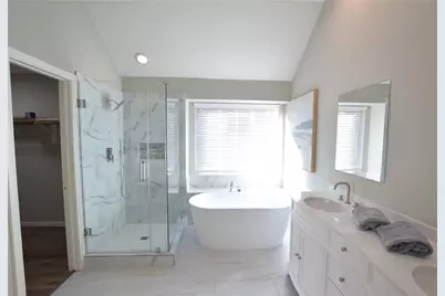 4602 Summer Lakes, Sugar Land, TX 77479 - Photo 19