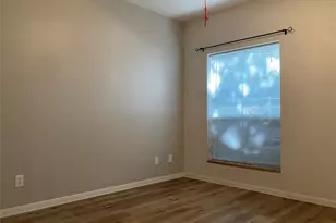 6500 Harbor Town Dr, Houston, TX 77036 - Photo 5