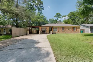 303 Spring Stream Bend, Montgomery, TX 77316 - Photo 1