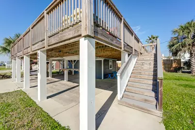 4211 Surf Drive, Galveston, TX 77554 - Photo 9