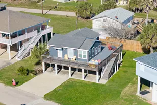 4211 Surf Dr, Galveston, TX 77554 - Photo 1