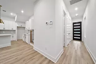 7625 Inwood Grv Ln, Houston, TX 77088 - Photo 3