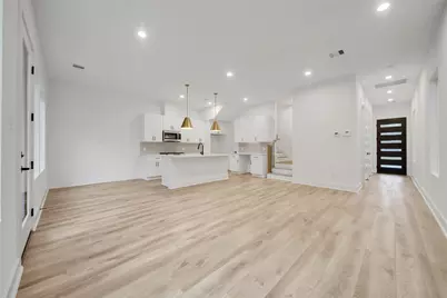 7625 Inwood Grove Lane, Houston, TX 77088 - Photo 9