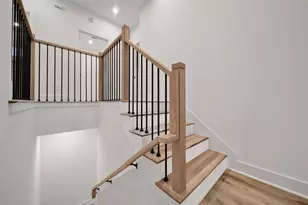 7625 Inwood Grv Ln, Houston, TX 77088 - Photo 19