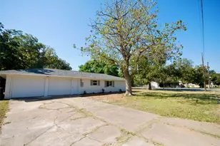 316 N Penn, Flatonia, TX 78941 - Photo 5
