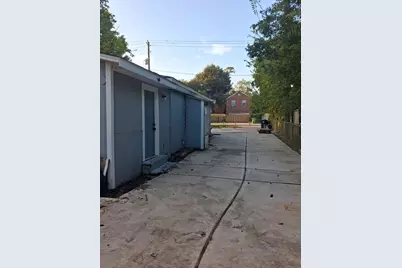 8029 Woodlyn Road, Houston, TX 77028 - Photo 7