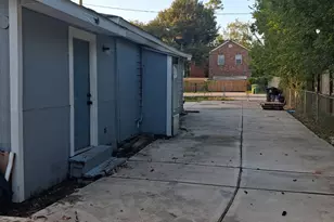 8029 Woodlyn Rd, Houston, TX 77028 - Photo 7