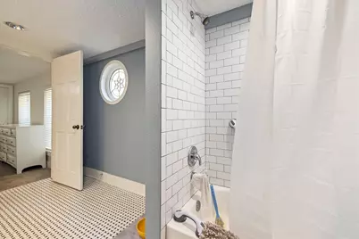 3216 Avenue N, Galveston, TX 77550 - Photo 41