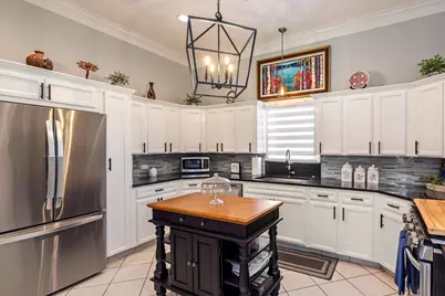 3216 Avenue N, Galveston, TX 77550 - Photo 13