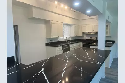 9007 Dunlap Street, Houston, TX 77074 - Photo 5