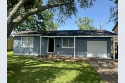 1029 N Chenango Street, Angleton, TX 77515 - Photo 1
