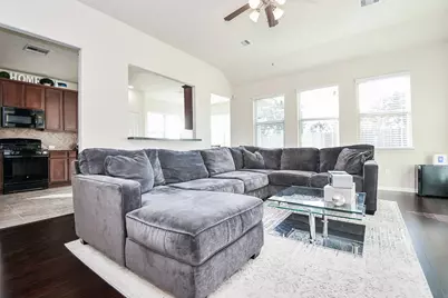 1915 Stieler Drive, Houston, TX 77049 - Photo 9