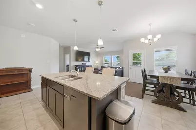 711 Davy Street, Brenham, TX 77833 - Photo 9