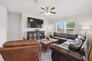 711 Davy St, Brenham, TX 77833 - Photo 13