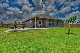 711 Davy St, Brenham, TX 77833 - Photo 23