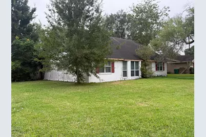 9303 Braes Bayou Drive, Houston, TX 77074 - Photo 5