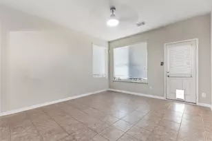 10611 Evergreen St, Baytown, TX 77523 - Photo 11