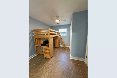 6421 S Ridgecrest Drive, Hitchcock, TX 77563 - Photo 9