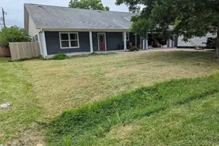 6421 S Ridgecrest Dr, Hitchcock, TX 77563 - Photo 1