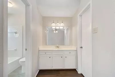 108 N Deerfoot Circle, The Woodlands, TX 77380 - Photo 15