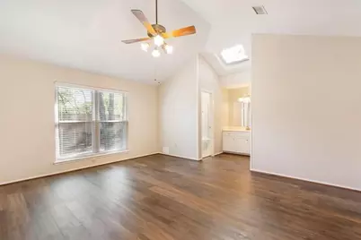 108 N Deerfoot Circle, The Woodlands, TX 77380 - Photo 13