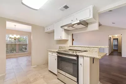 108 N Deerfoot Circle, The Woodlands, TX 77380 - Photo 25