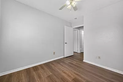 4419 Treasure Trl, Sugar Land, TX 77479 - Photo 15
