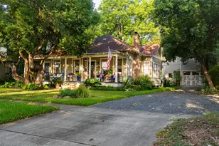 1841 Cortlandt St, Houston, TX 77008 - Photo 1