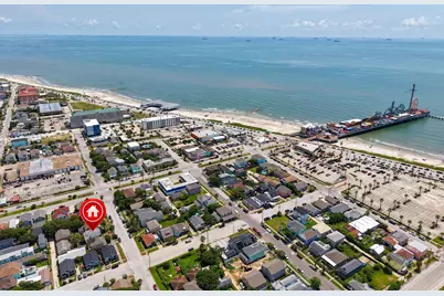 2520 Avenue P 1/2, Galveston, TX 77550 - Photo 5