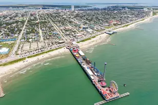 2520 Ave P 1/2, Galveston, TX 77550 - Photo 41