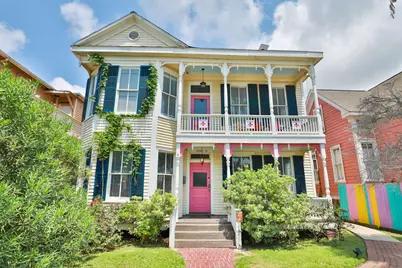 2520 Avenue P 1/2, Galveston, TX 77550 - Photo 1