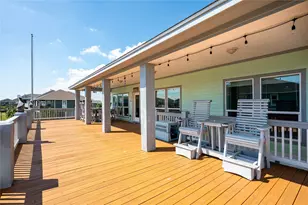 4414 Whaler Ln, Crystal Beach, TX 77650 - Photo 5