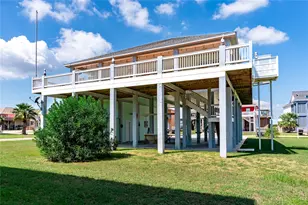 4414 Whaler Ln, Crystal Beach, TX 77650 - Photo 3