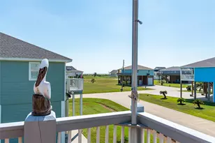 4414 Whaler Ln, Crystal Beach, TX 77650 - Photo 9