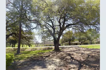 1102 W Main Street, Brenham, TX 77833 - Photo 13