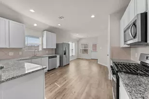 14091 Chinook Dr, Conroe, TX 77384 - Photo 3