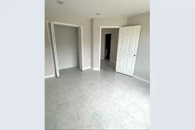 4305 Phlox Street #4A, Houston, TX 77051 - Photo 5