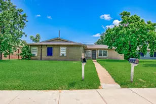 1707 W 7th St, Freeport, TX 77541 - Photo 1