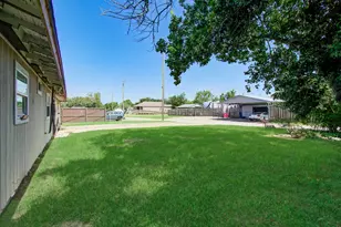 1707 W 7th St, Freeport, TX 77541 - Photo 23