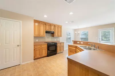 4926 Lake Gladewater Court, Richmond, TX 77407 - Photo 7