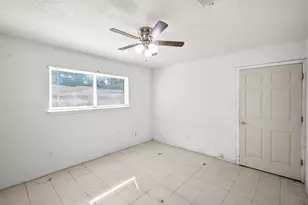 13443 Ambrose St, Houston, TX 77045 - Photo 13